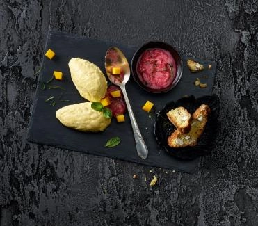 suesse kueche mangomousse mit rhabarbersauce 010218